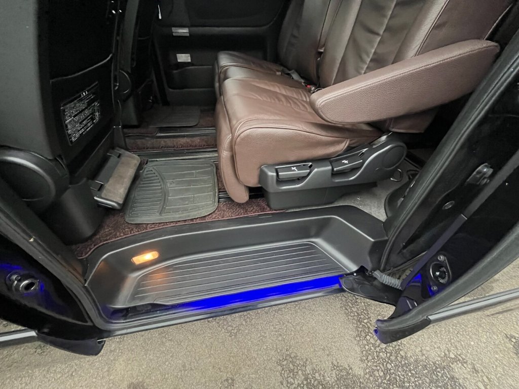 Used Nissan Elgrand 2021 for sale - 77369188: Photo 13