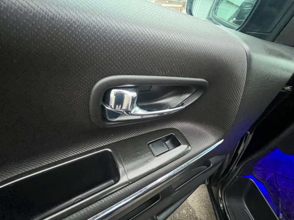 Used Nissan Elgrand 2021 for sale - 77369188: Photo 23