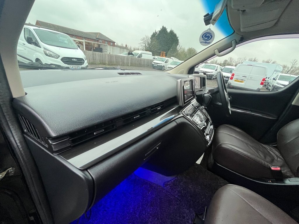 Used Nissan Elgrand 2021 for sale - 77369188: Photo 24