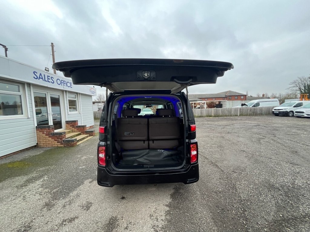 Used Nissan Elgrand 2021 for sale - 77369188: Photo 35