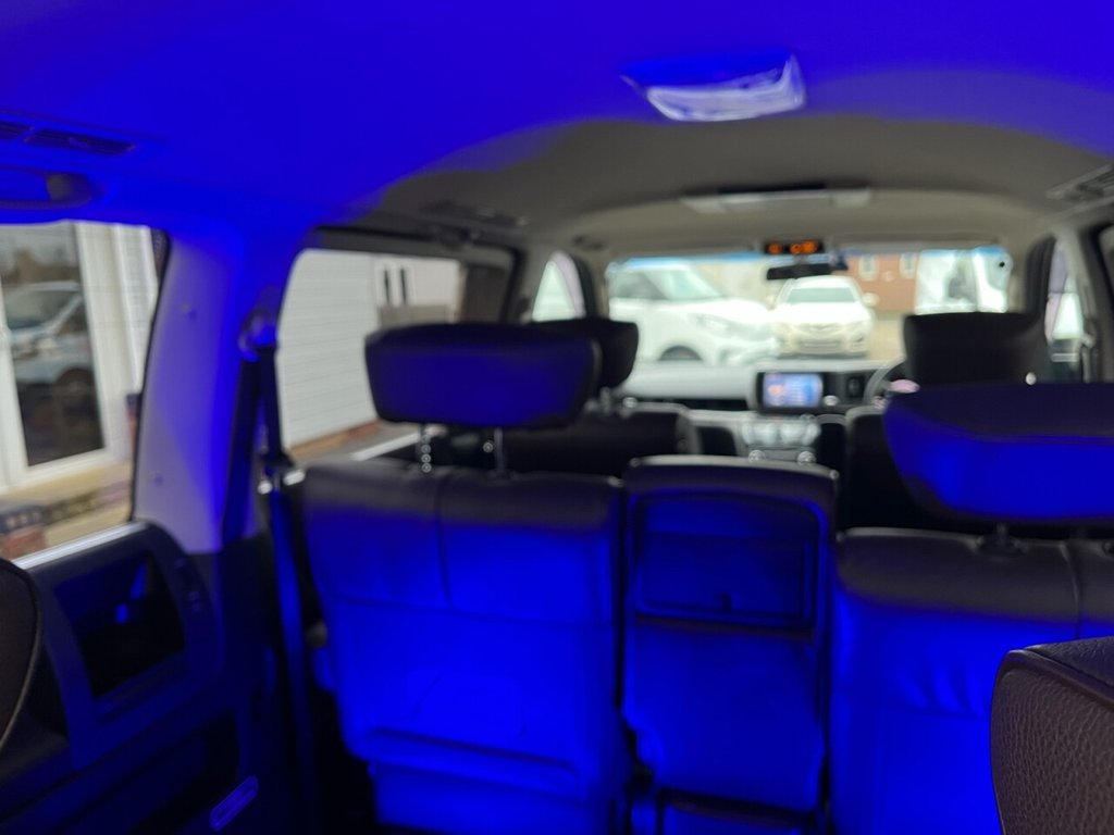 Used Nissan Elgrand 2021 for sale - 77369188: Photo 40