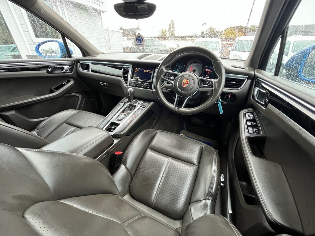 Used Porsche Macan 2015 for sale - 76317220: Photo 10