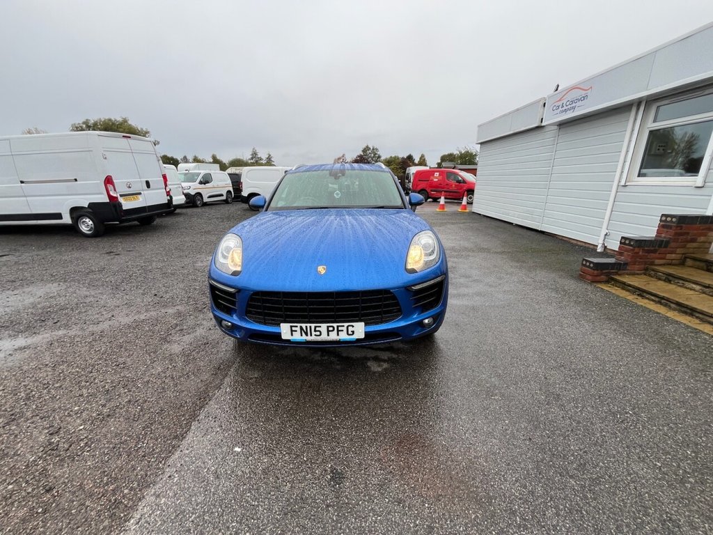 Used Porsche Macan 2015 for sale - 76317220: Photo 2