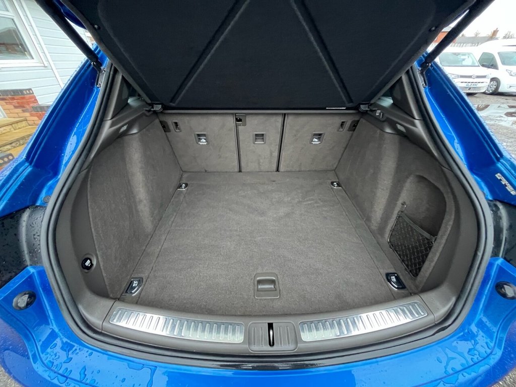 Used Porsche Macan 2015 for sale - 76317220: Photo 21