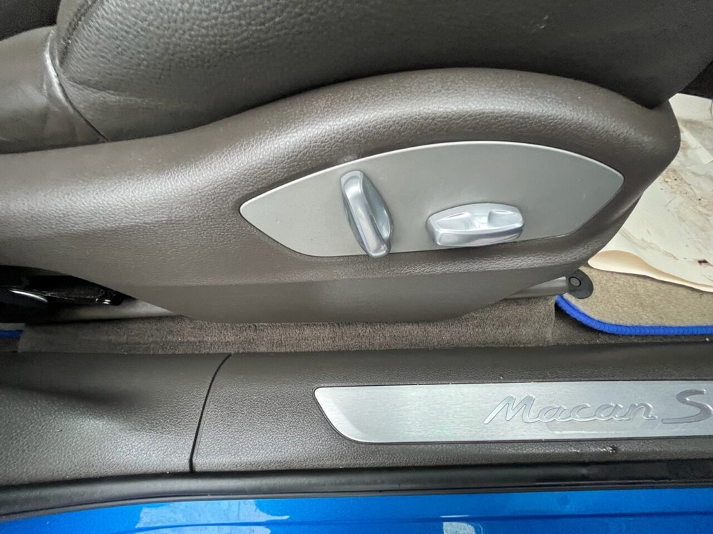 Used Porsche Macan 2015 for sale - 76317220: Photo 39