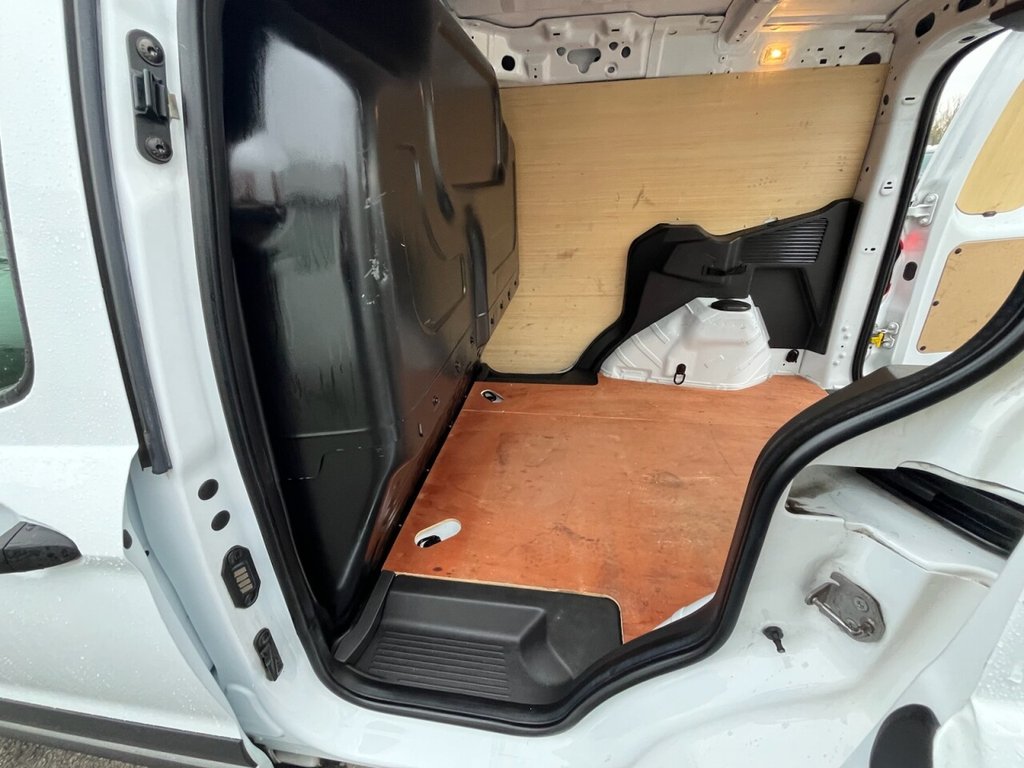 Used Ford Transit Courier 2022 for sale - 76950198: Photo 26