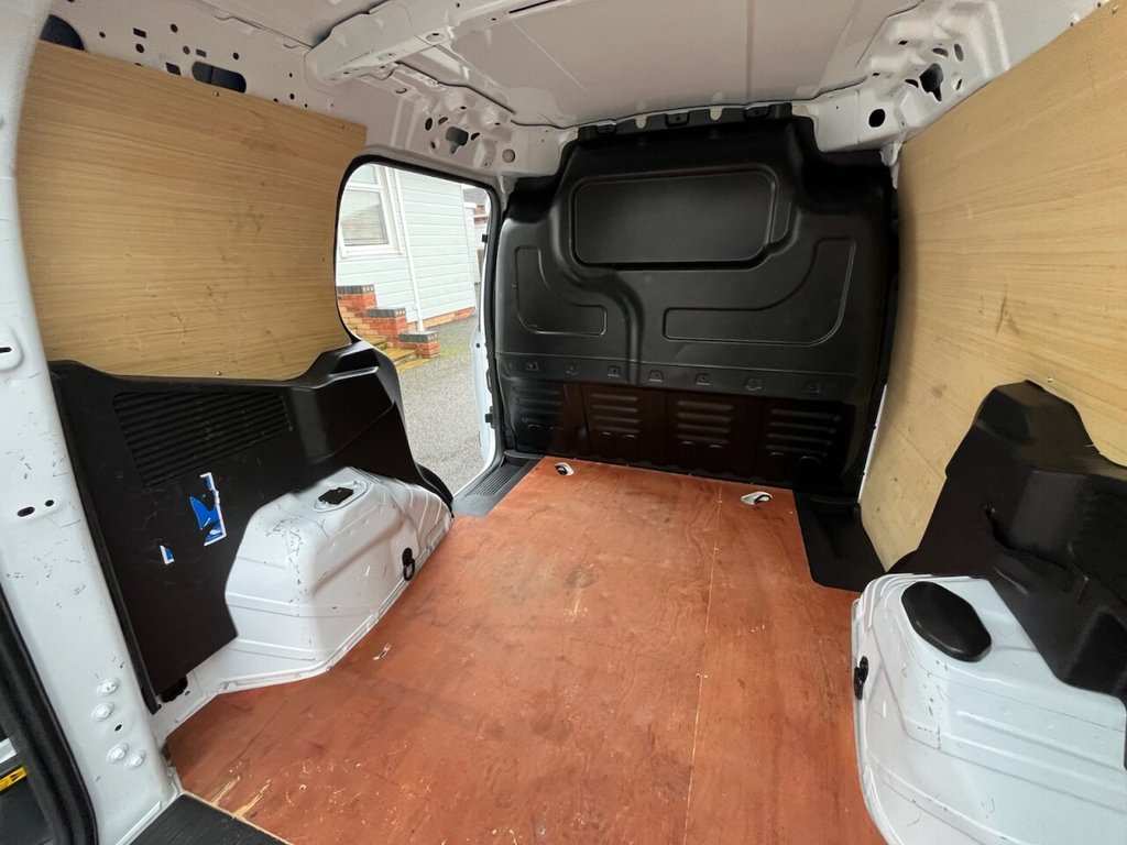 Used Ford Transit Courier 2022 for sale - 76950198: Photo 32