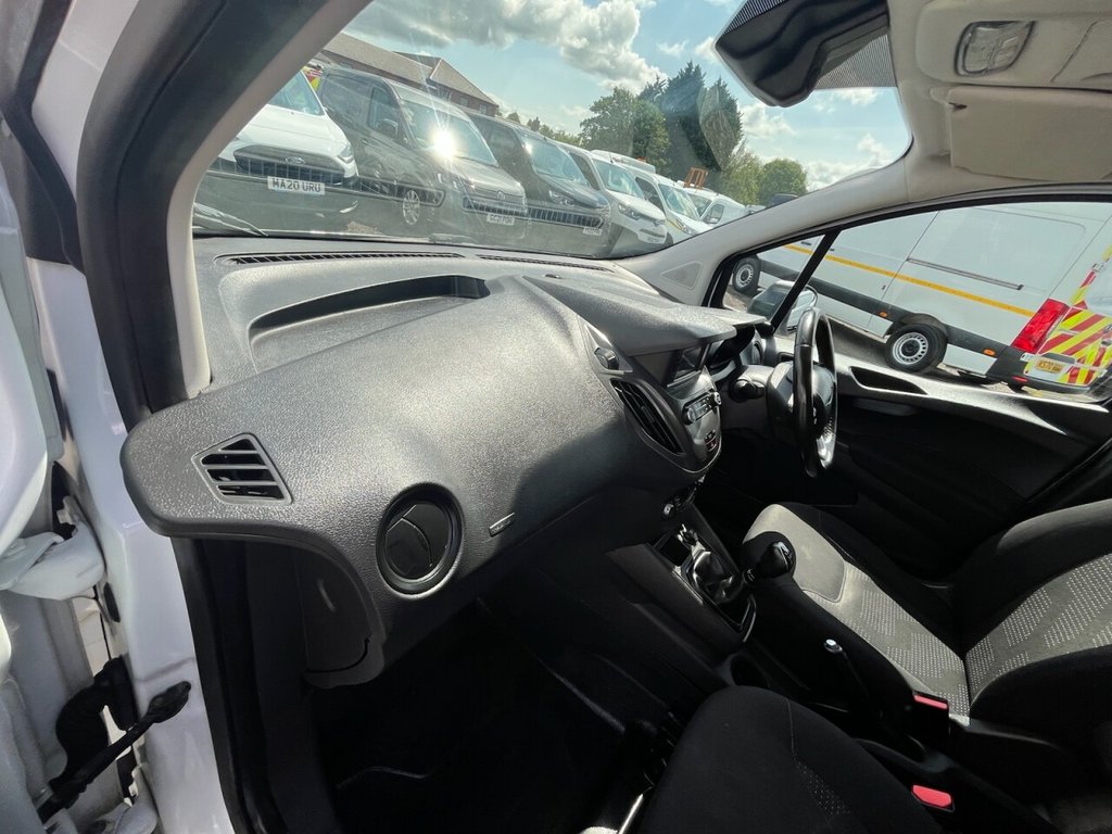 Used Ford Transit Courier 2018 for sale - 76841101: Photo 19