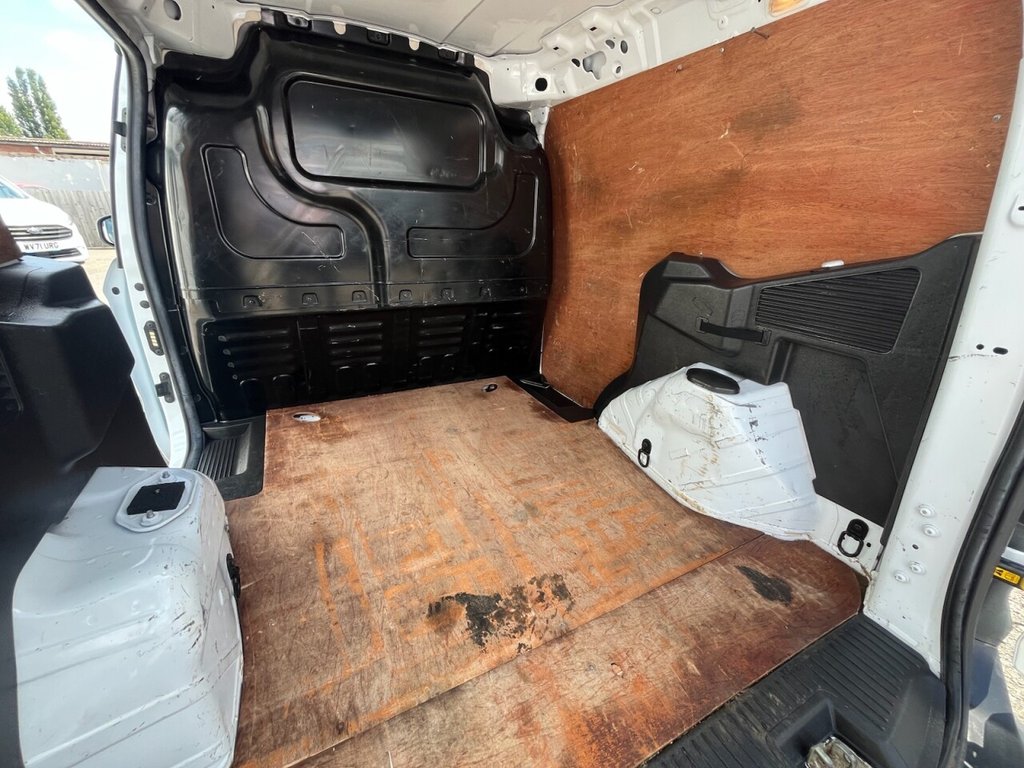 Used Ford Transit Courier 2018 for sale - 76841101: Photo 22