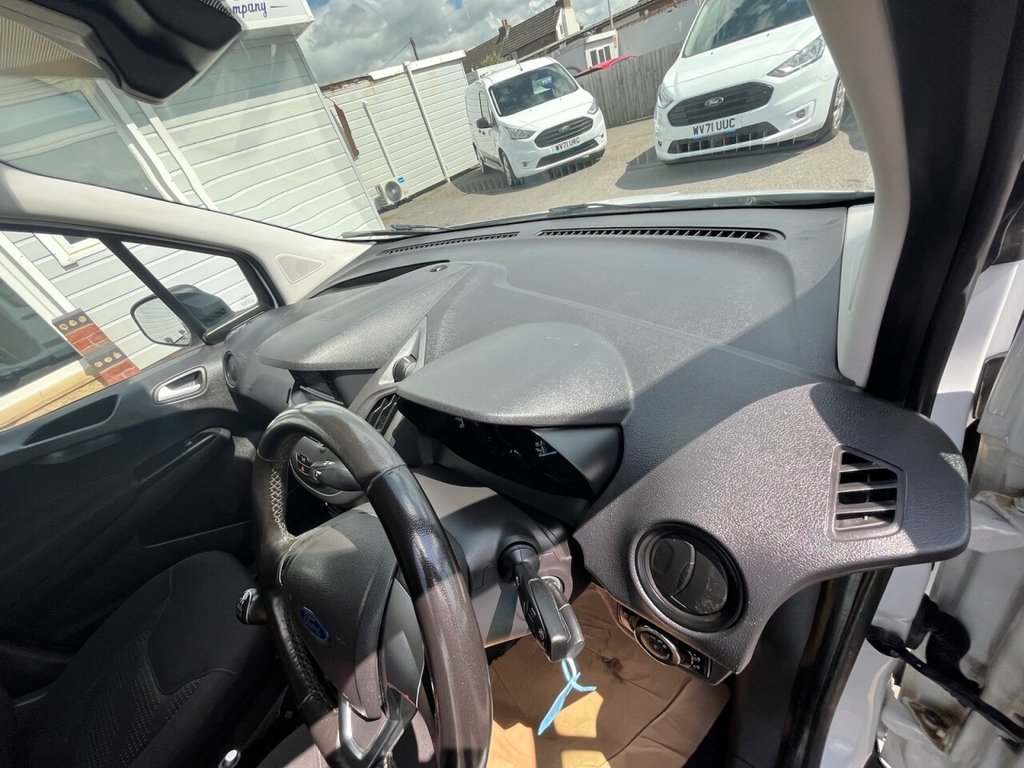 Used Ford Transit Courier 2018 for sale - 76841101: Photo 28