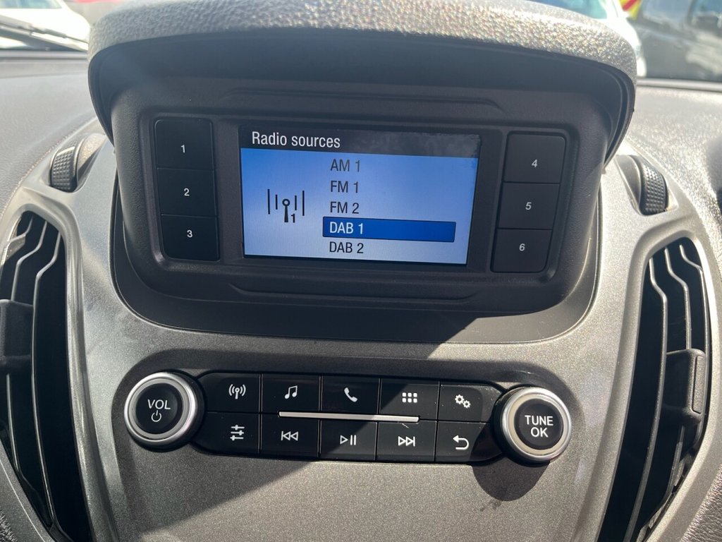 Used Ford Transit Courier 2018 for sale - 76841101: Photo 32