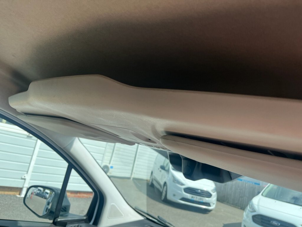 Used Ford Transit Courier 2018 for sale - 76841101: Photo 42