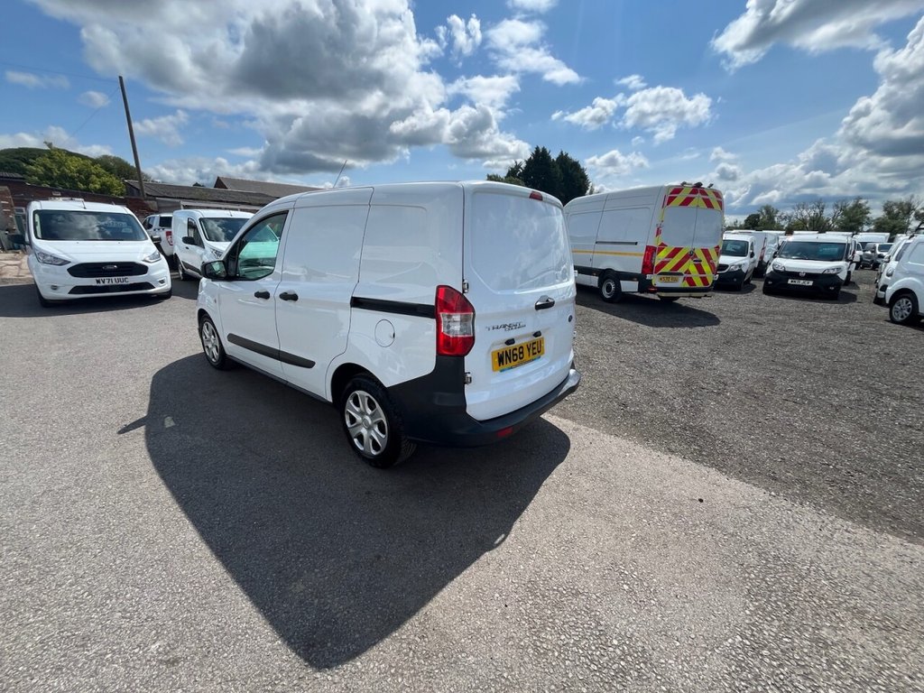 Used Ford Transit Courier 2018 for sale - 76841101: Photo 6