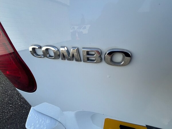 Used Vauxhall Combo 2019 for sale - 76010034: Photo 16