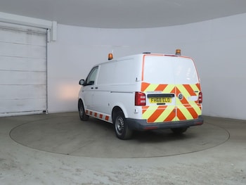 Used Volkswagen Transporter 2019 for sale - 79089445: Photo
