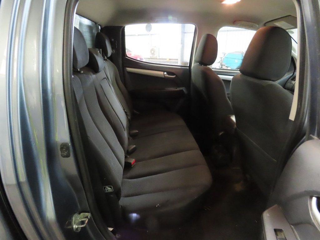 Used Isuzu D-Max 2015 for sale - 76406367: Photo 8