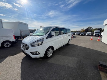 Used Ford Tourneo Custom 2022 for sale - 76178382: Photo