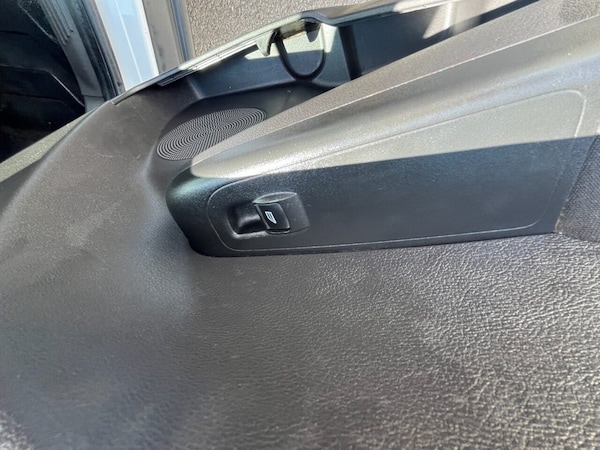 Used Ford Transit Courier 2018 for sale - 74916071: Photo 17