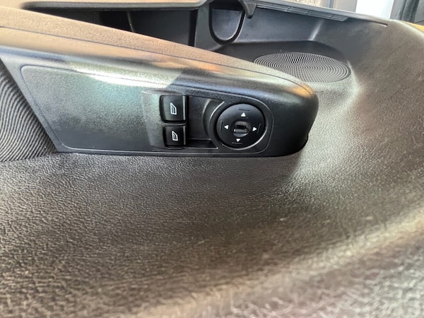 Used Ford Transit Courier 2018 for sale - 74916071: Photo 25