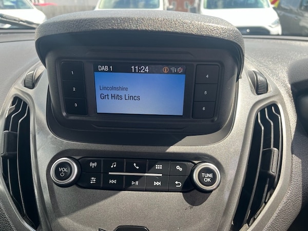 Used Ford Transit Courier 2018 for sale - 74916071: Photo 34