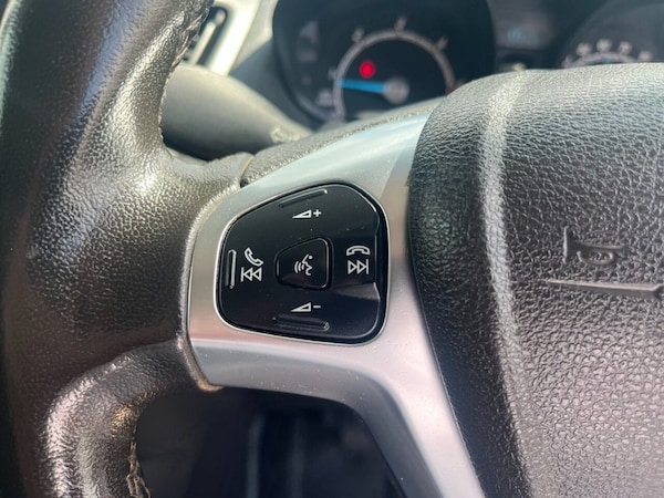 Used Ford Transit Courier 2018 for sale - 74916071: Photo 44