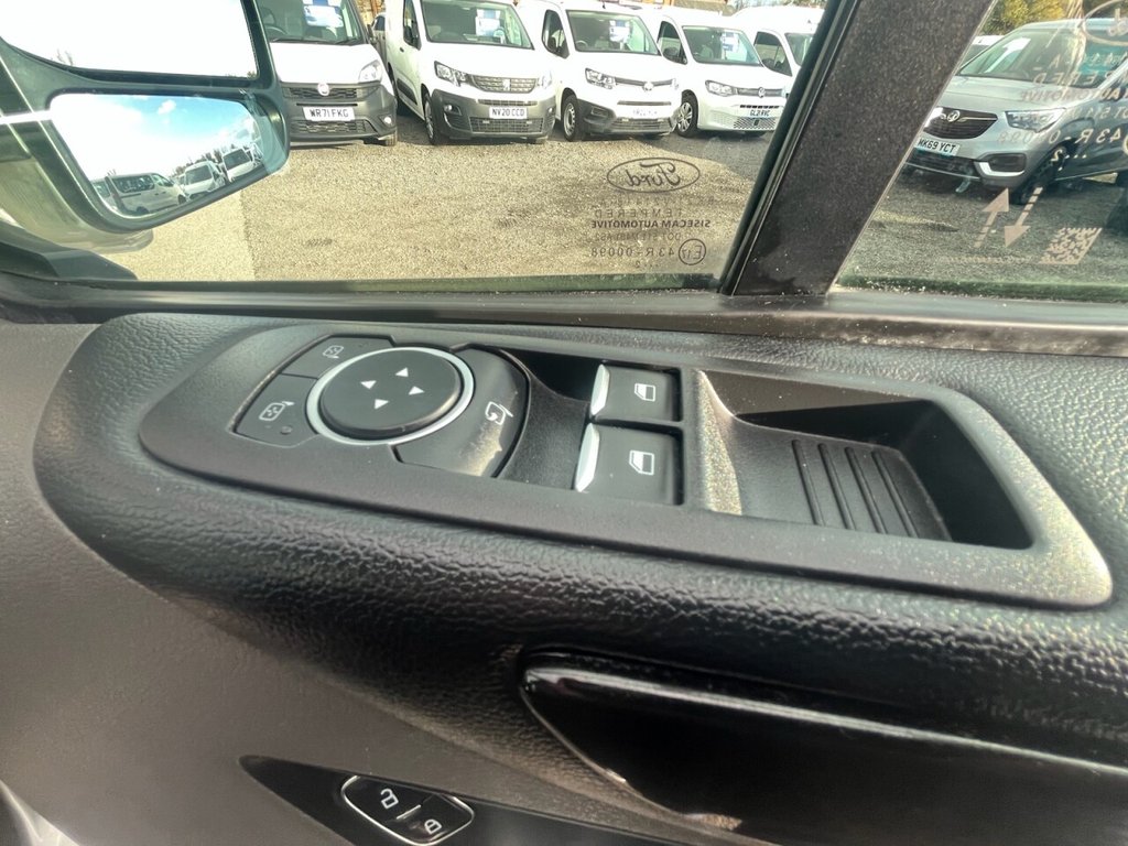 Used Ford Tourneo Custom 2022 for sale - 76395772: Photo 41