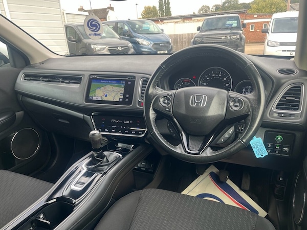 Used Honda HR-V 2015 for sale - 76105562: Photo 10
