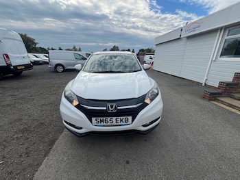 Used Honda HR-V 2015 for sale - 76105562: Photo 2