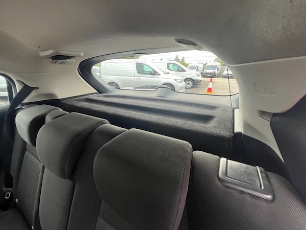 Used Honda HR-V 2015 for sale - 76105562: Photo 30
