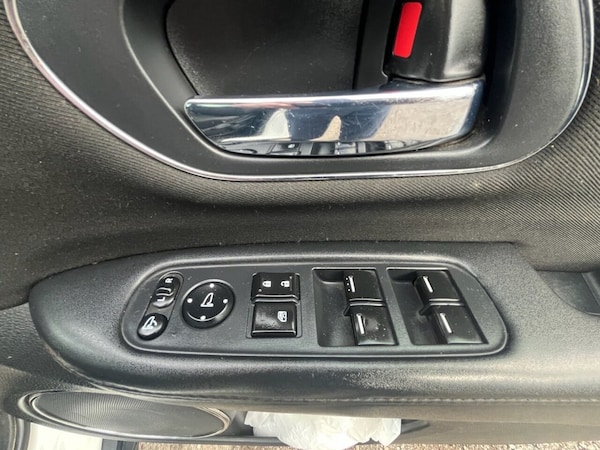 Used Honda HR-V 2015 for sale - 76105562: Photo 33