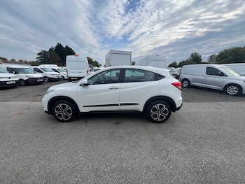 Used Honda HR-V 2015 for sale - 76105562: Photo 4