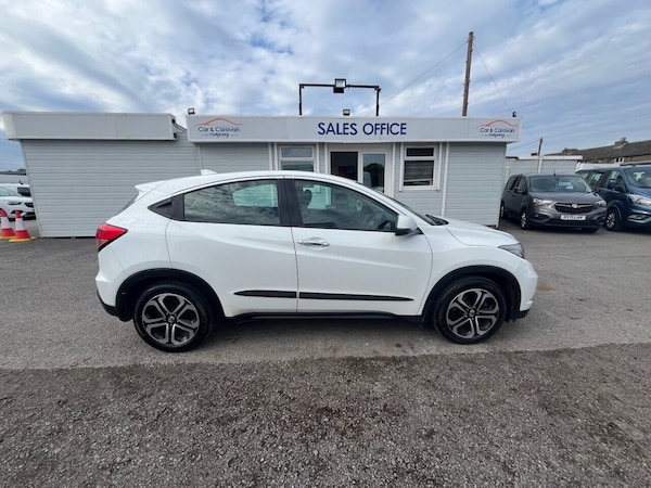 Used Honda HR-V 2015 for sale - 76105562: Photo 8