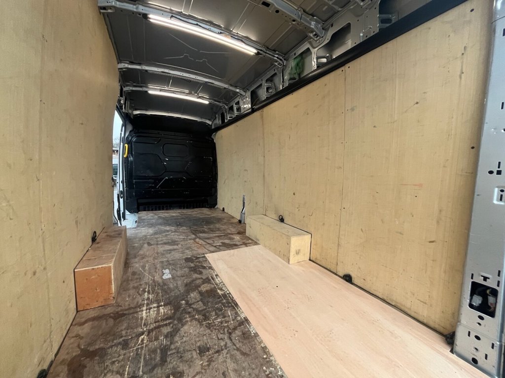 Used Ford Transit 2024 for sale - 76768236: Photo 30