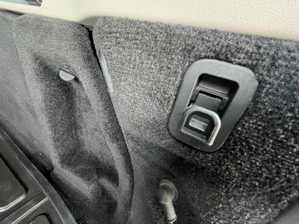 Used Land Rover Discovery 2020 for sale - 76686218: Photo 21