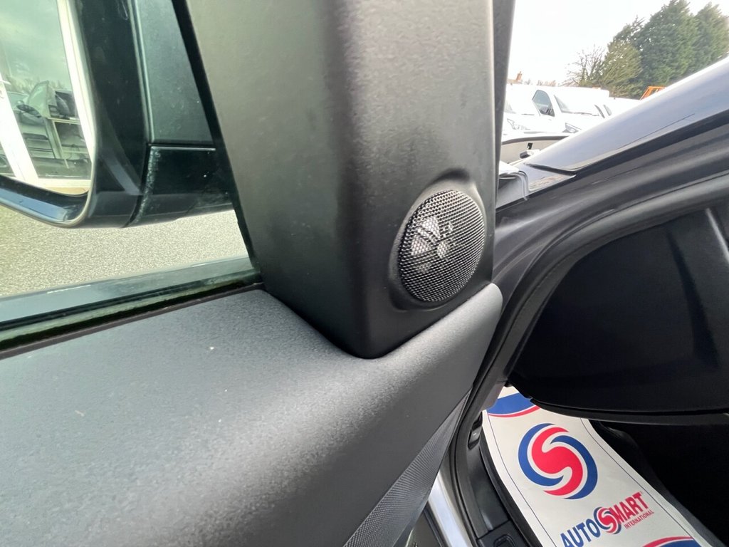 Used Land Rover Discovery 2020 for sale - 76686218: Photo 40