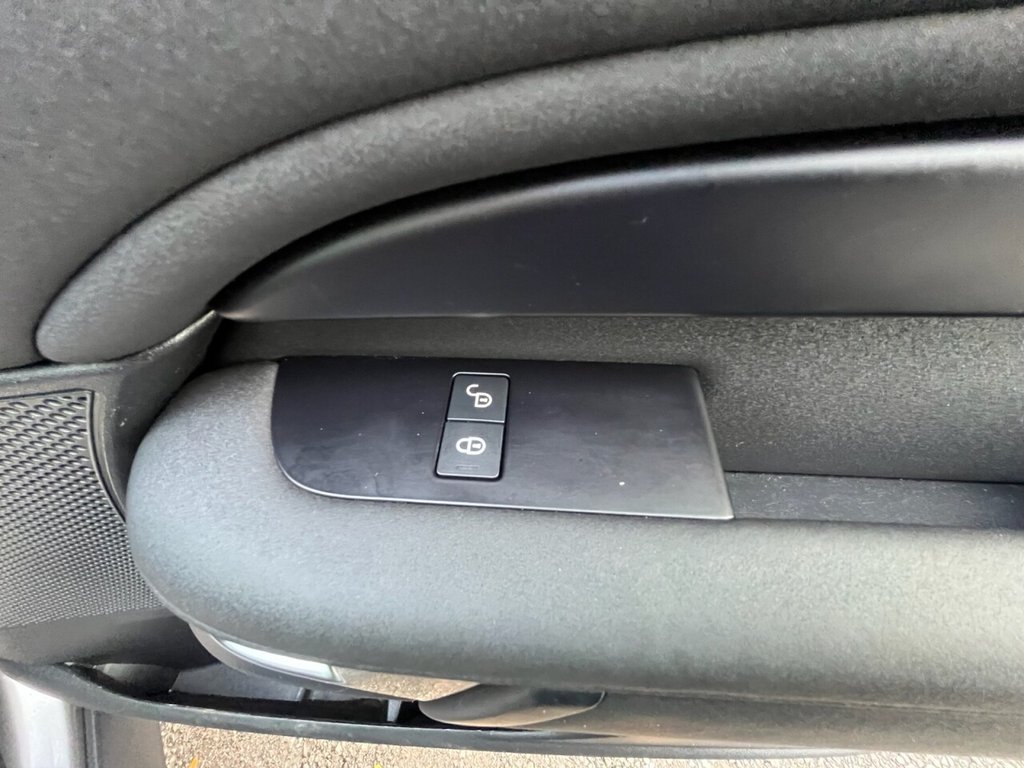 Used Land Rover Discovery 2020 for sale - 76686218: Photo 45