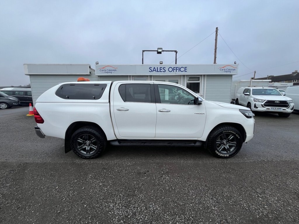 Used Toyota Hilux 2021 for sale - 77275704: Photo 19