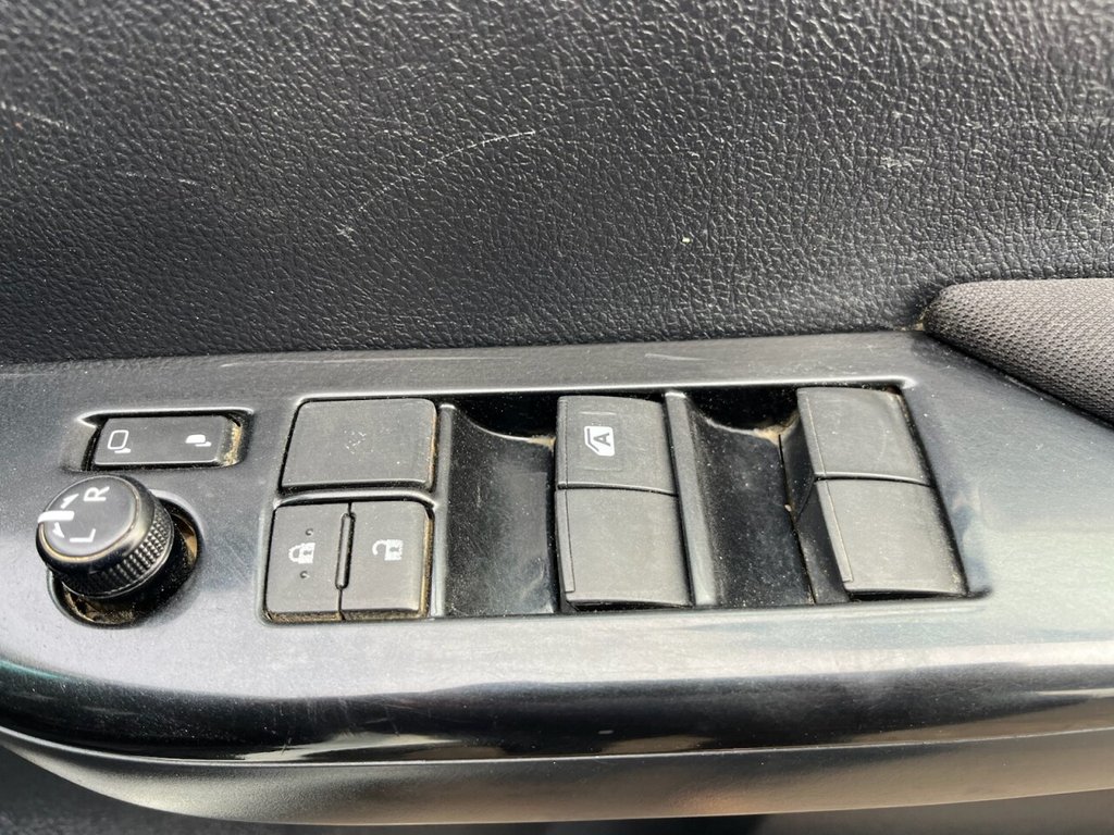 Used Toyota Hilux 2021 for sale - 77275704: Photo 38