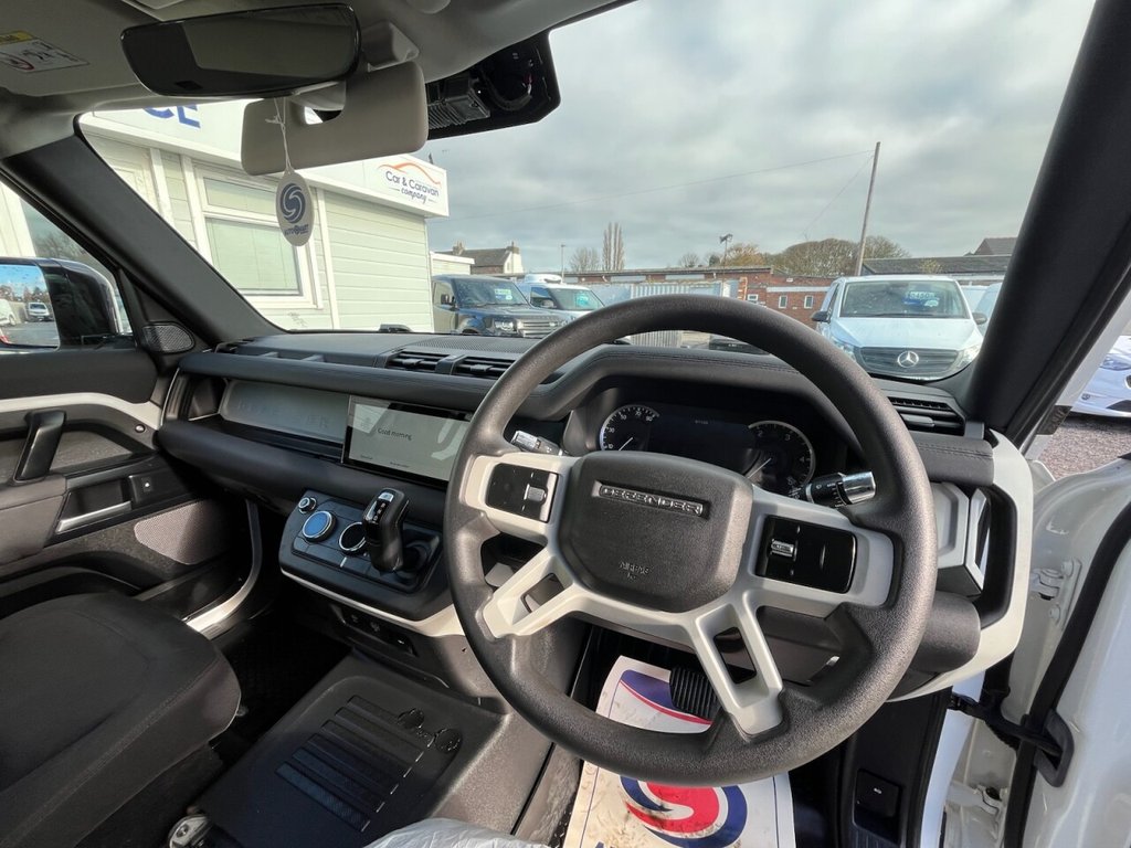 Used Land Rover Defender 2020 for sale - 76178525: Photo 15