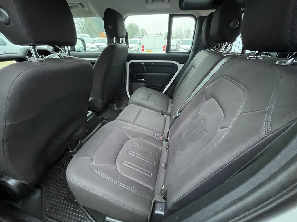 Used Land Rover Defender 110 2020 for sale - 76178525: Photo 39