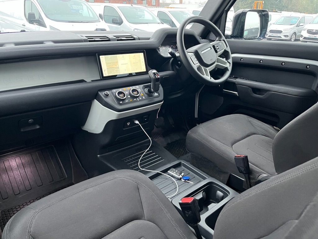 Used Land Rover Defender 110 2020 for sale - 76178525: Photo 43