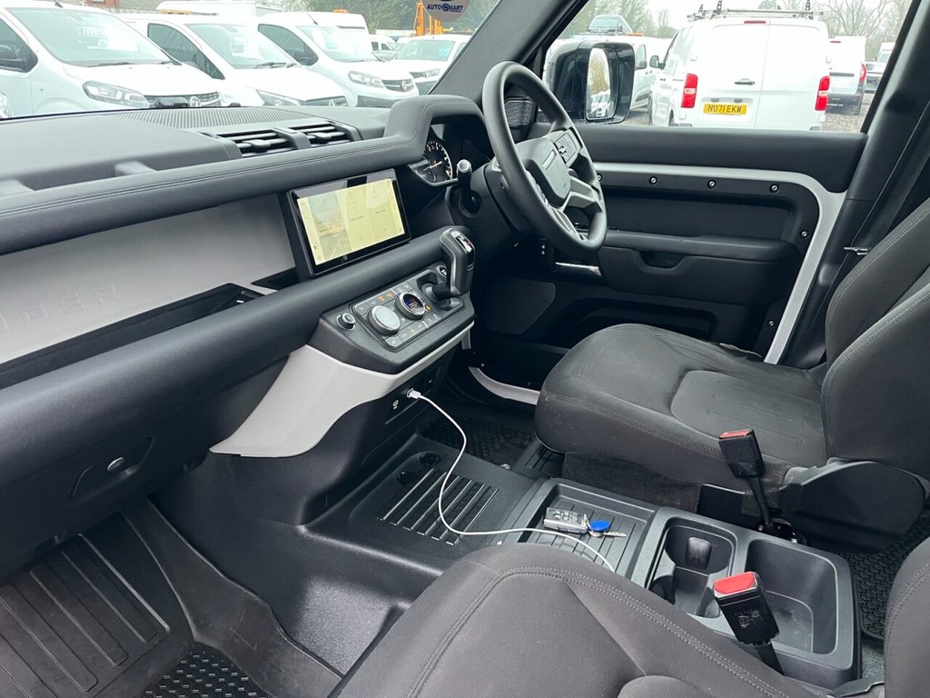 Used Land Rover Defender 110 2020 for sale - 76178525: Photo 48