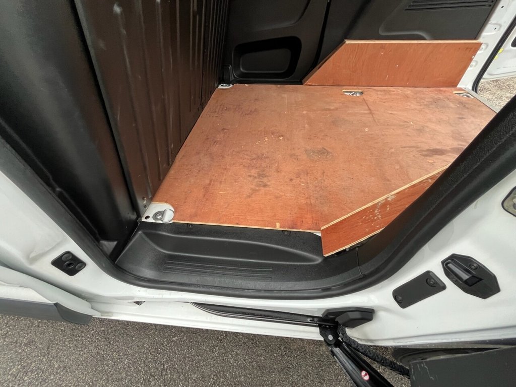 Used Peugeot Partner 2021 for sale - 76178384: Photo 21