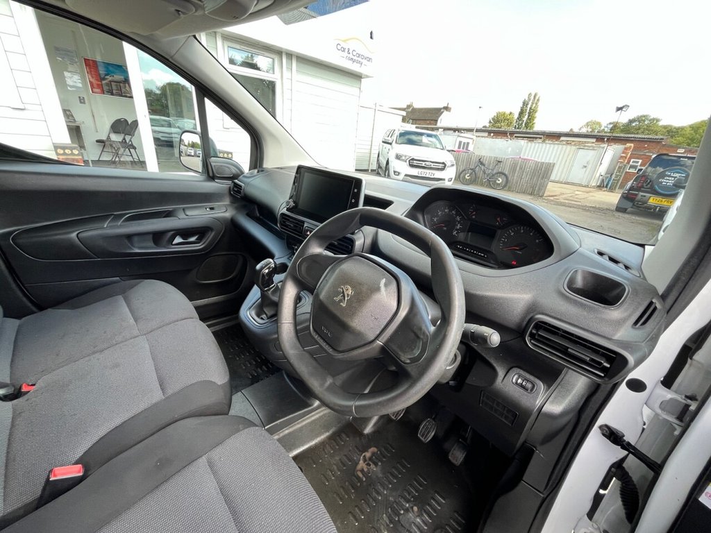 Vehicle 33