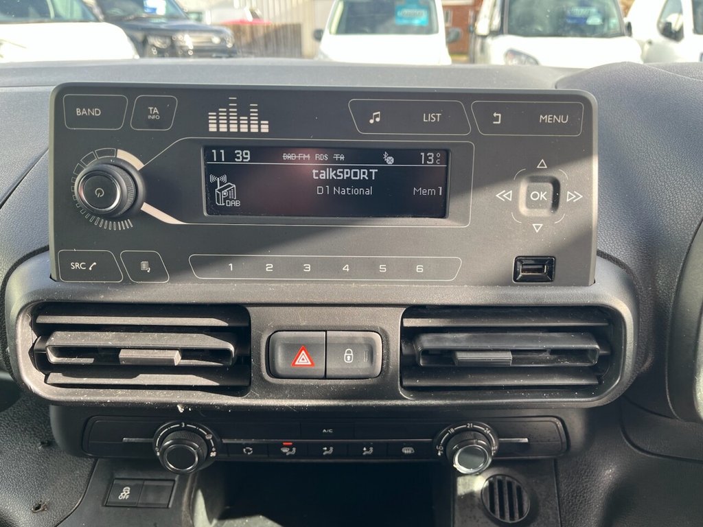 Used Vauxhall Combo 2019 for sale - 76356142: Photo 42