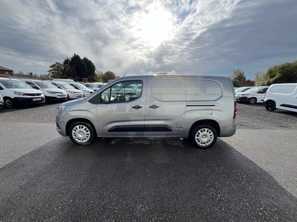 Used Vauxhall Combo 2019 for sale - 76356142: Photo 5