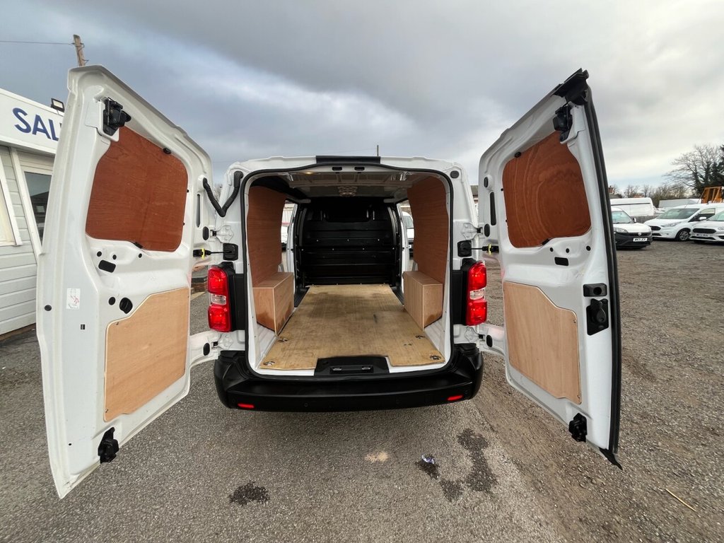 Used Vauxhall Vivaro 2022 for sale - 77110861: Photo 26