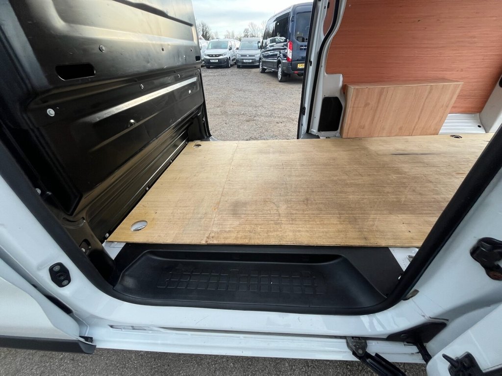 Used Vauxhall Vivaro 2022 for sale - 77110861: Photo 31