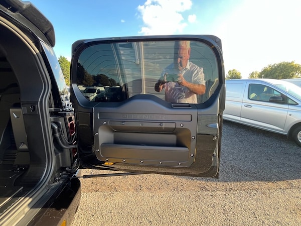 Used Land Rover Defender 2025 for sale - 76132707: Photo 25