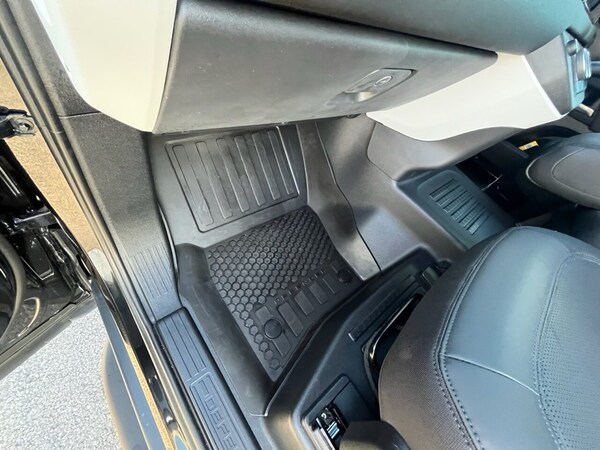 Used Land Rover Defender 2025 for sale - 76132707: Photo 37